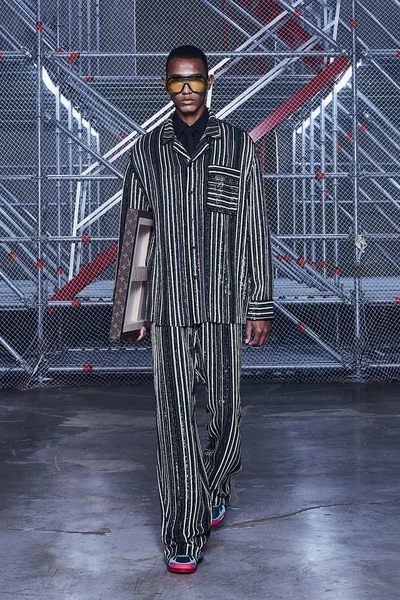 Look 104